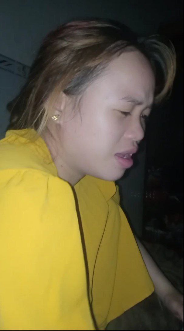 Massage cho em gái vú to sướng lồn bắn nước tùm lum