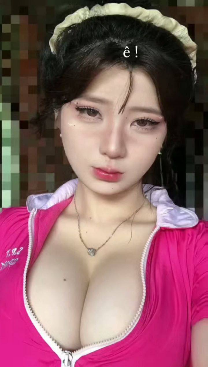 150 tệ cô gái mát xa chân ngực to chân dài